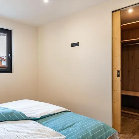 Lara Fichte Apartment